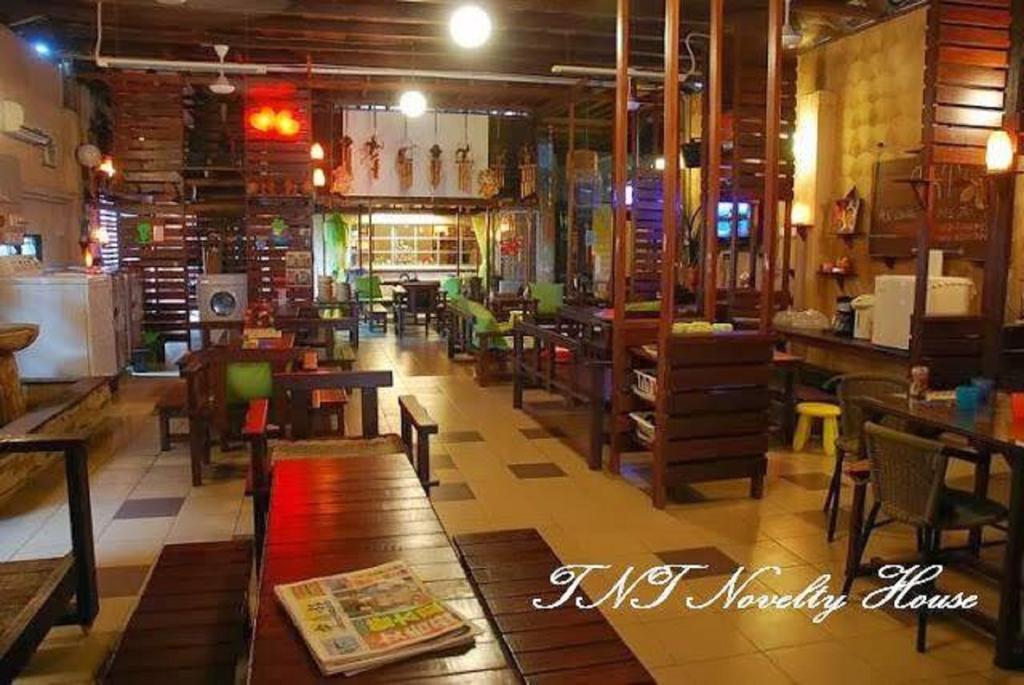 Ferienwohnung Tnt Novelty House Teluk Intan Exterior foto